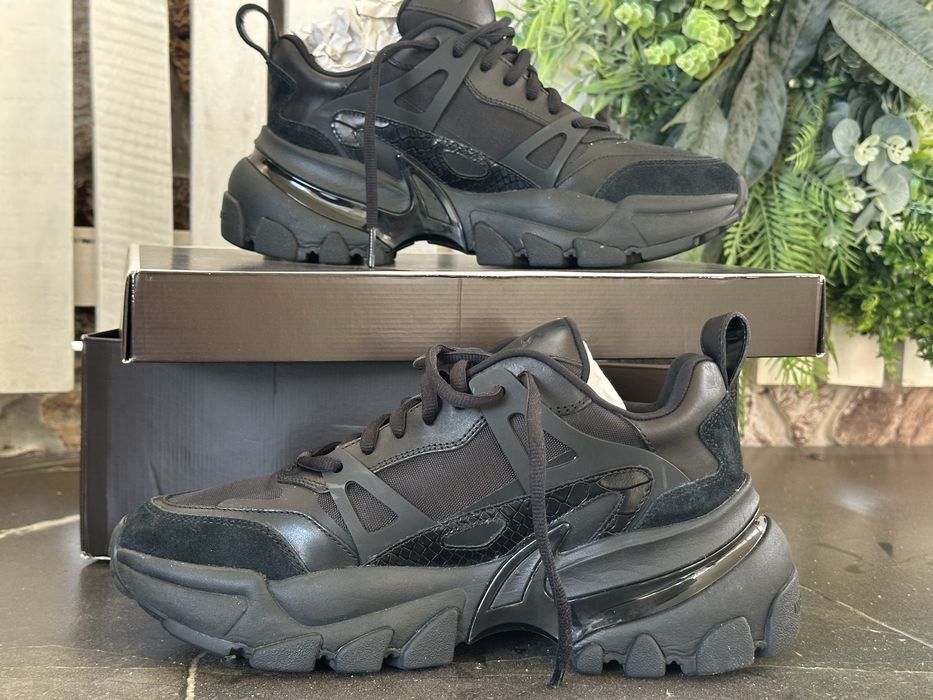 Tenisi sneakers michael kors mk marimea 43. 8.5 negri impecabili