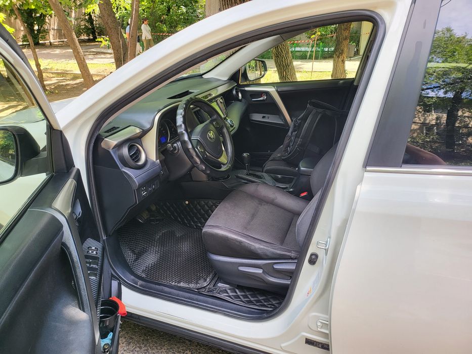 Toyota rav 4 2014