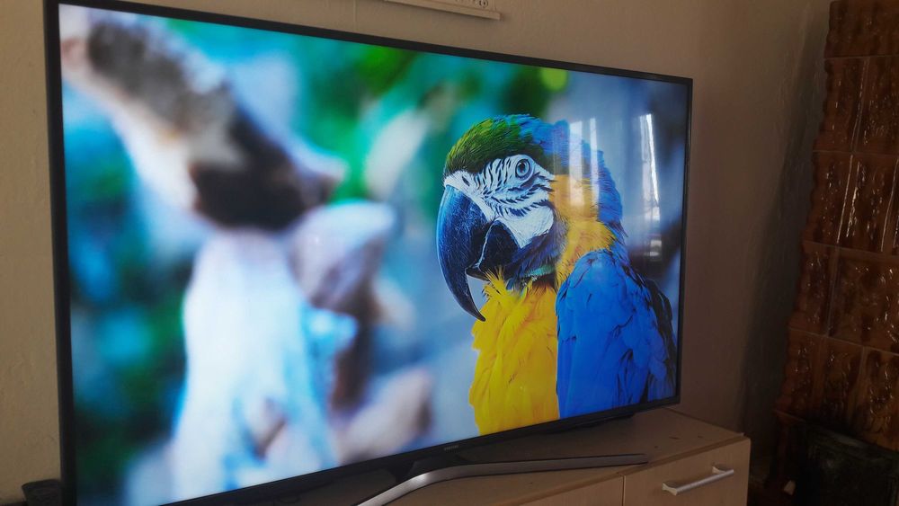 vand schimb samsung smart tv 4k 139 cm