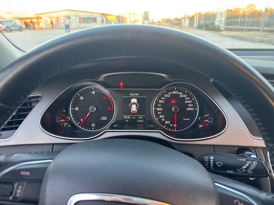 AUDI A4 Avant 2012 — imagine 4