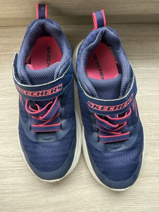 Кроссовки sketchers 28,5 размер,по стельке 18,5 см