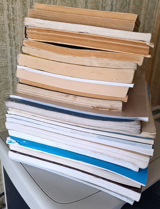 Учебници  стари издания