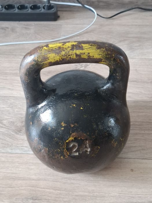 Продам гирю  24кг. чугун