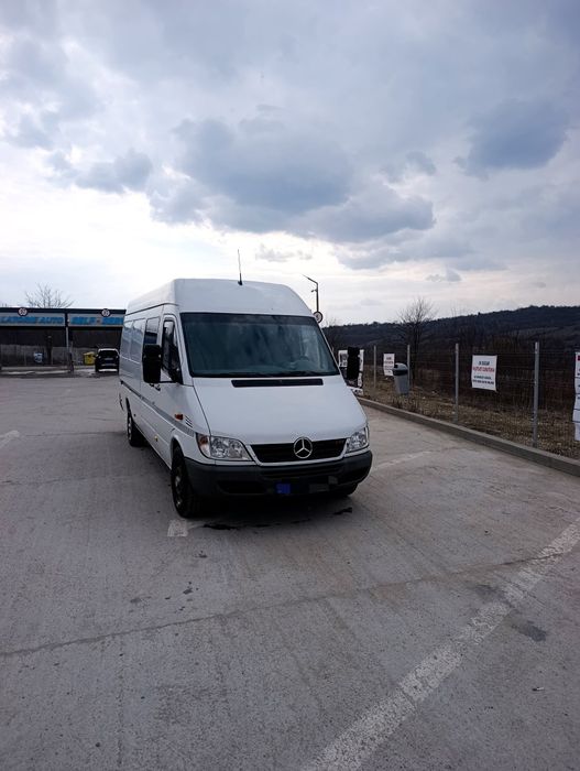 Vând mercedes sprinter 2.7