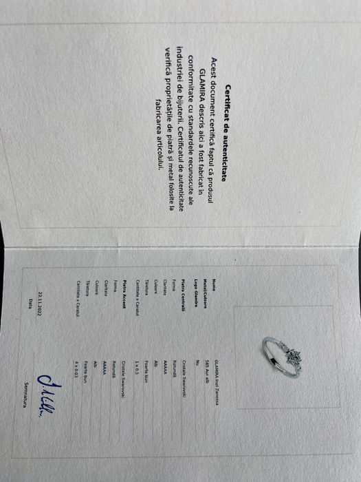 Inel aur alb 14K 3.6 gram 5 cristale Swarovski marimea 8