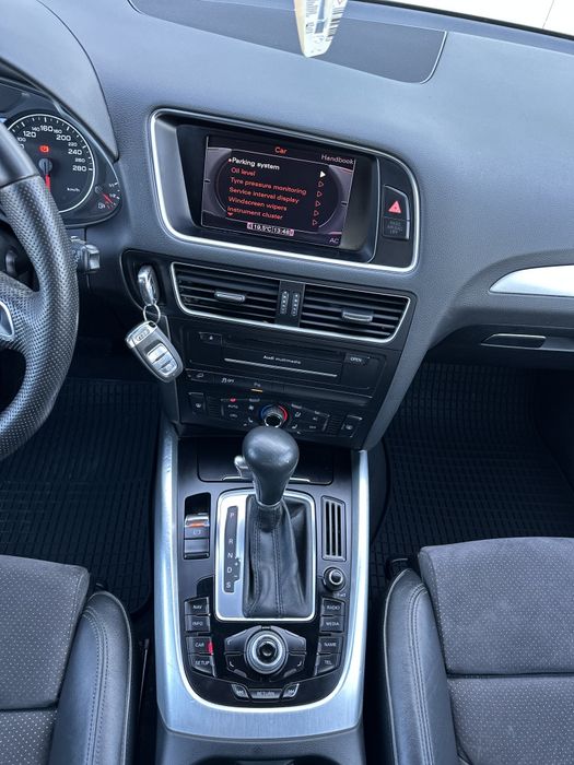 Vând Audi Q5 3x Sline