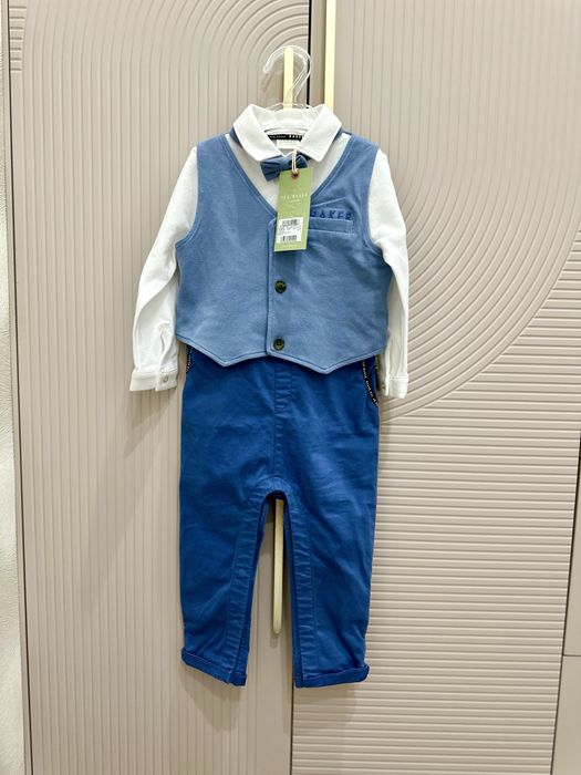 Продам комбинезон на мальчика