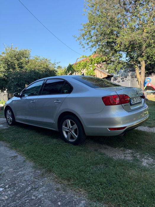 VOLKSWAGEN Jetta 2014 — imagine 3