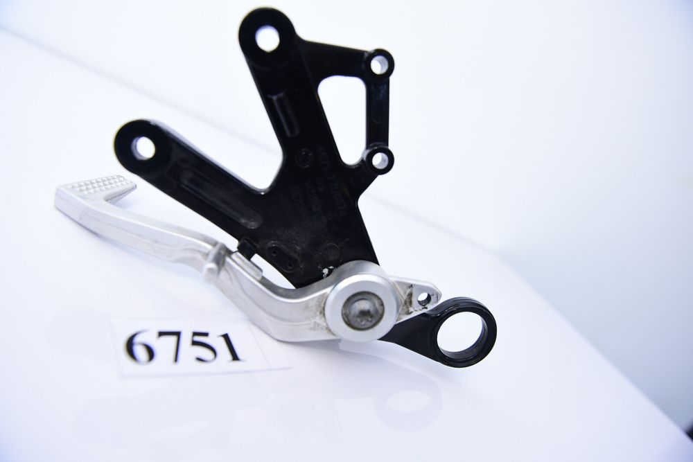 BMW S1000RR K46 / HP4 2009 - 2014 Suport cu scăriță și pedală de frână