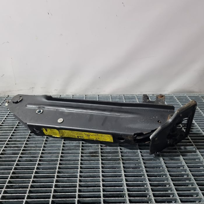 Cric AUDI Q7 2005 - 2009 (1462)