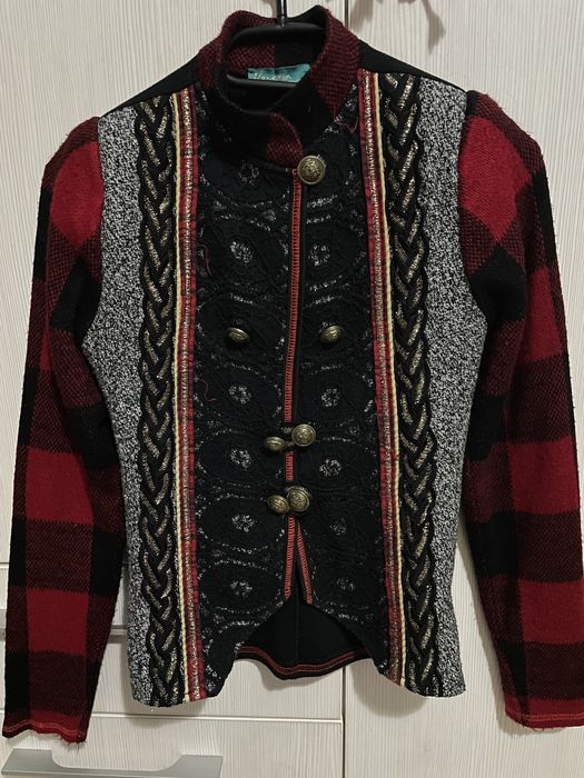 Pulover dama gros inchidere cu nasturi