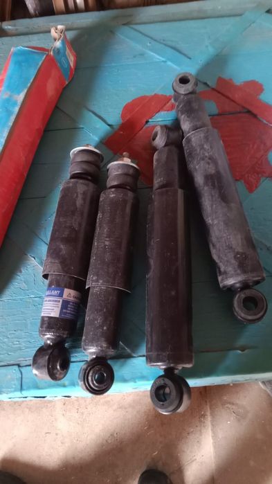 Продам амортизаторы