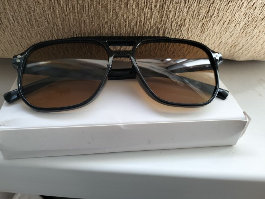 Очки солнцезащитные унисекс