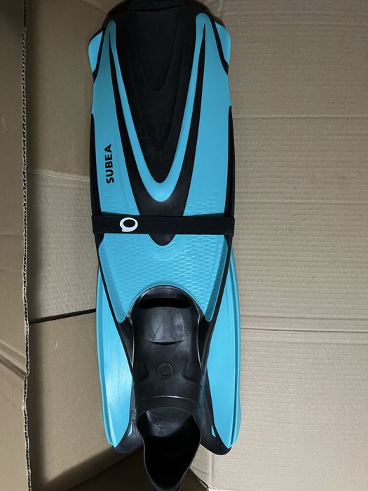 Нови плавници Декатлон