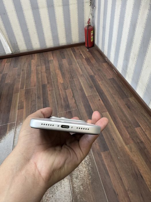 Iphone 17pro max sotiladi