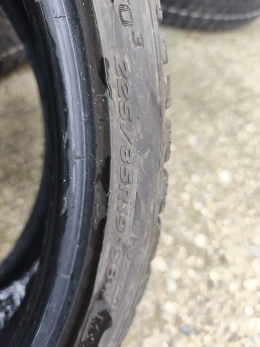 Гуми 225 35 19 Hankook dot22