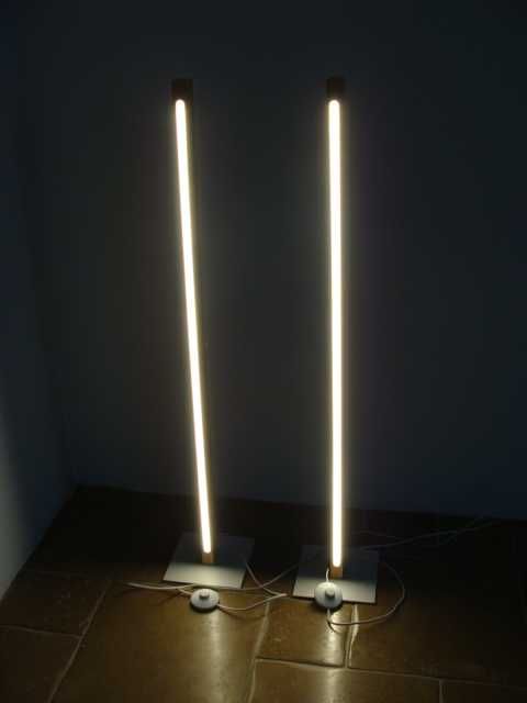 lampadar din lemn cu led integrat