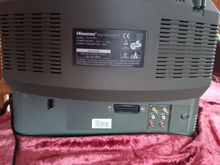 Телевизори Crown и Hisense