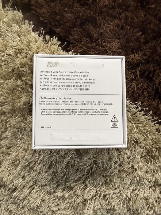 Căști Apple Airpods 4 ANC, noi, nefolosite