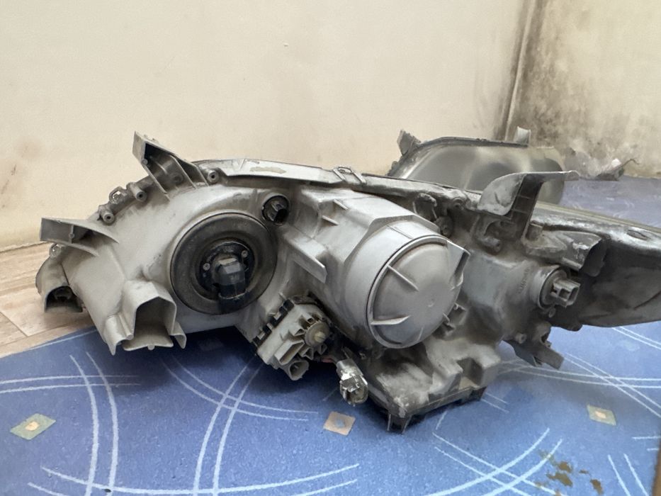 Фары camry 40 европейка 2006.г.в оригинал