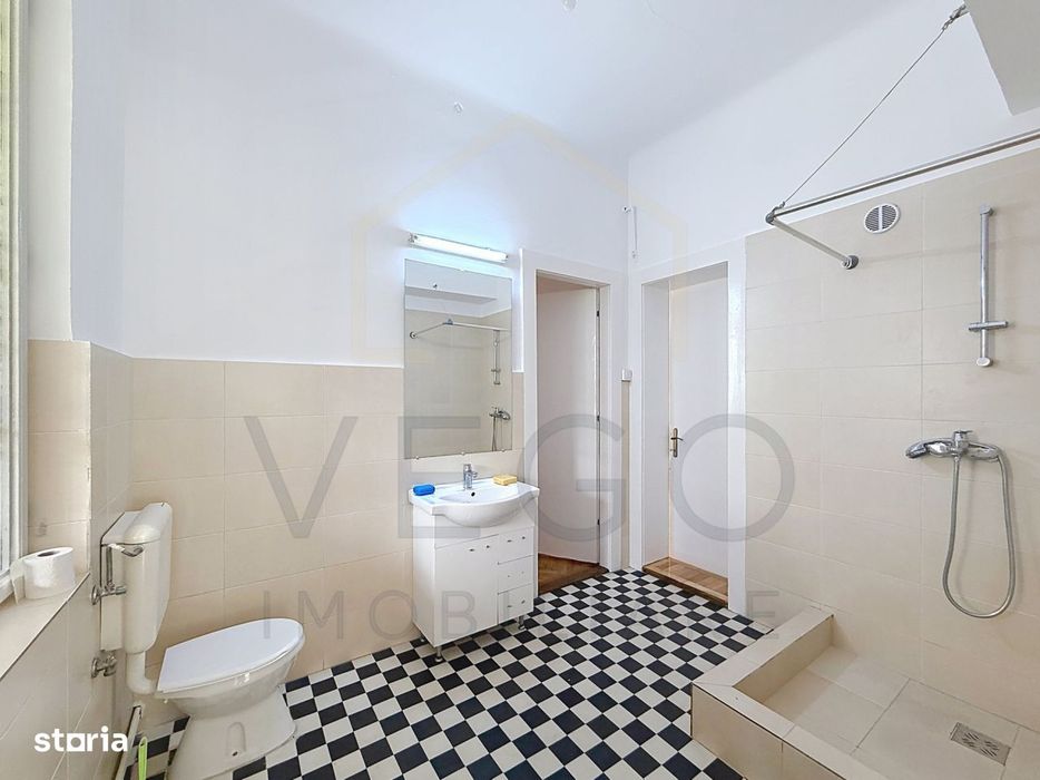 Birou sau locuinta, 4 camere, 143 mp, tip casa, zona Ultracentrala
