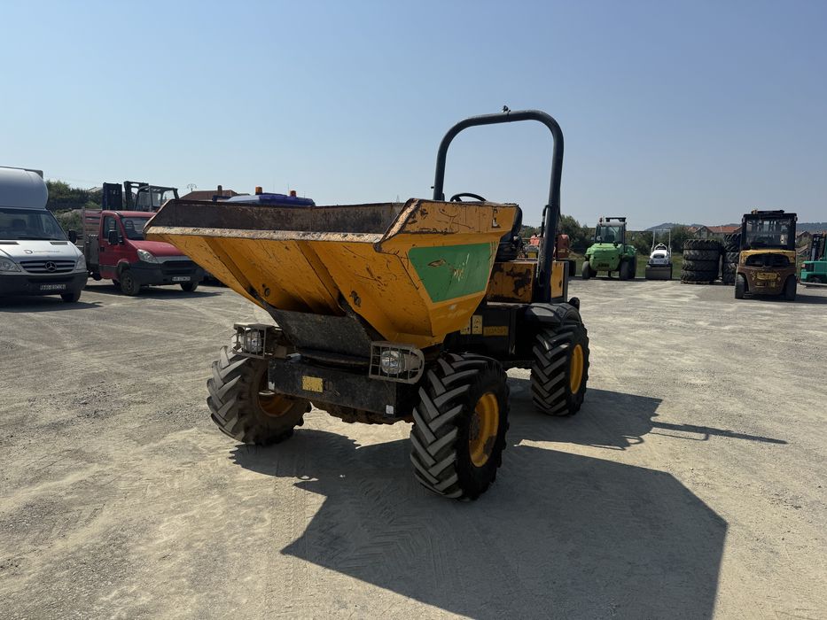 De vanzare sau da inchiriat Dumper cu cuva rotarive  JCB - 3 T