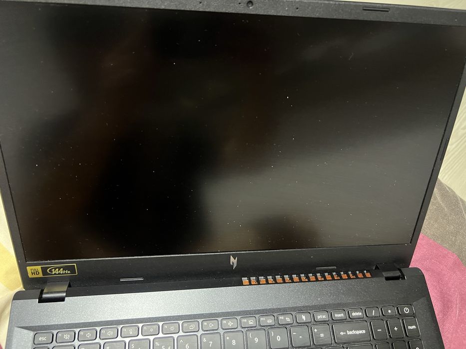 Vând Laptop Gaming Acer Nitro Rtx 4050, 144 HZ