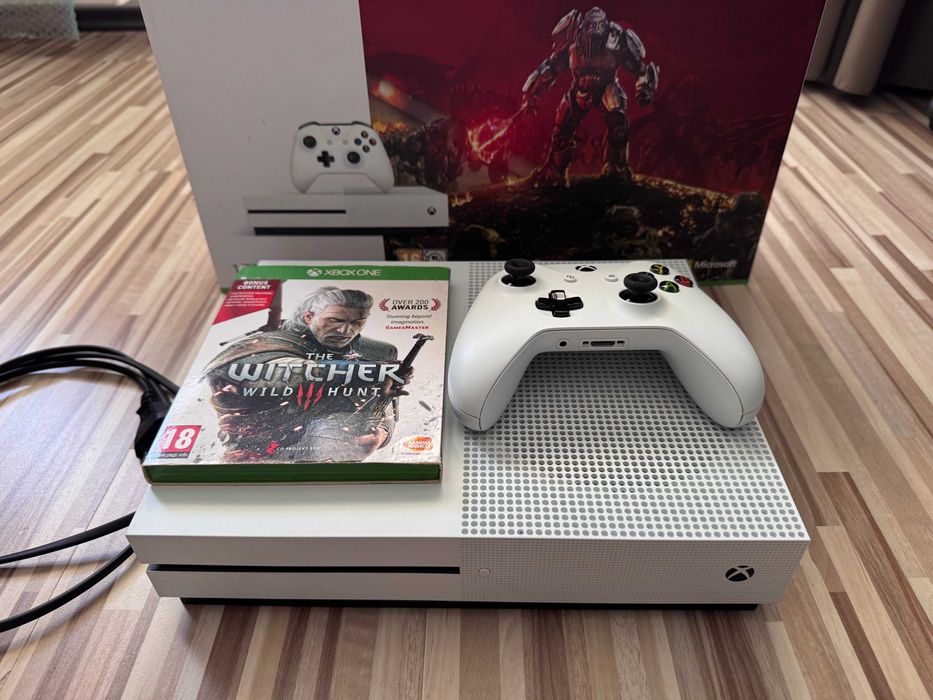Xbox One S 1TB с една игра