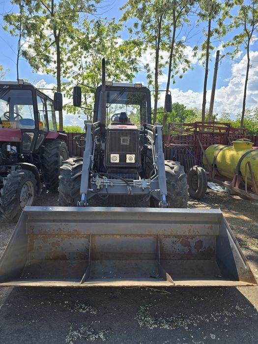 Vând tractor Belarus 1221.2 cu încărcător frontal