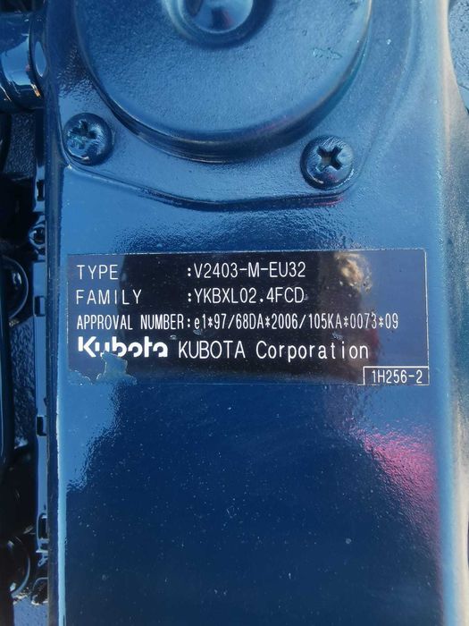 vand motor Kubota v2403M