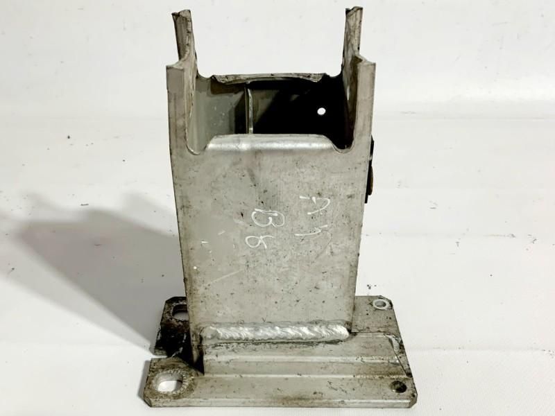 Suport armatura stanga fata Audi A4 facelift (2011-2015) [B8.5] 8K0807133D