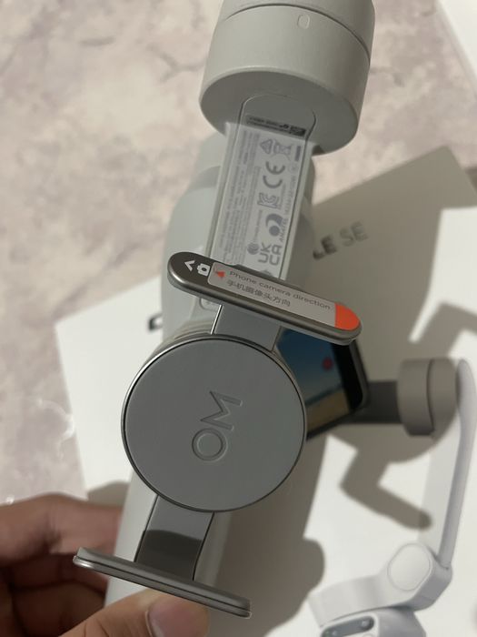 DJI osmo mobile SE в Идеальном состоянии