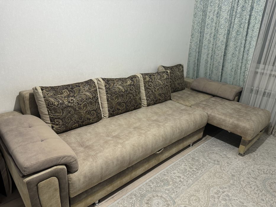 Диван для гостиной