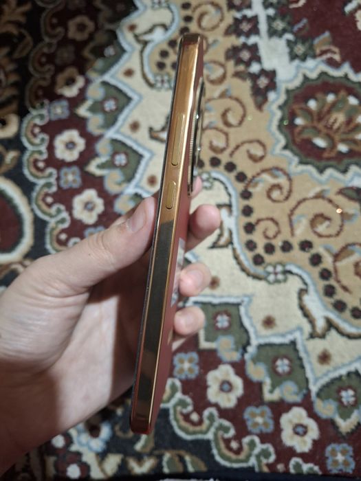 Honor X9D ideal holatta