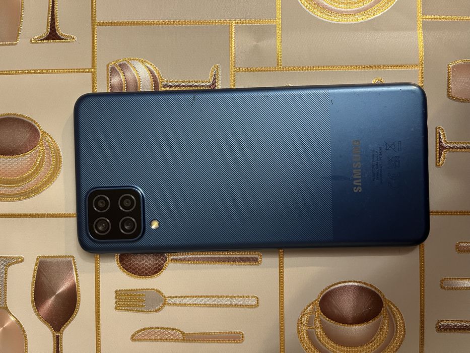 Vând doua telefoane samsung A15/A12