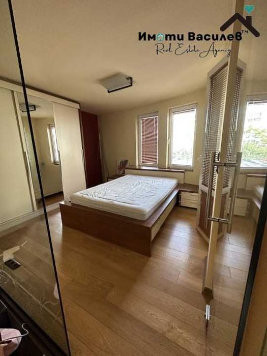 Дава се под наем Двустаен апартамент в София, Център - 59 кв.м за 598.23 € - Снимка #4