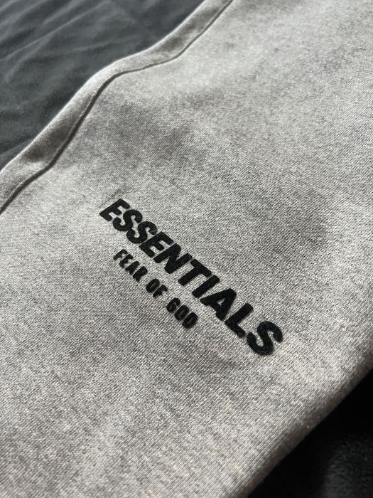 Essentials екип grey