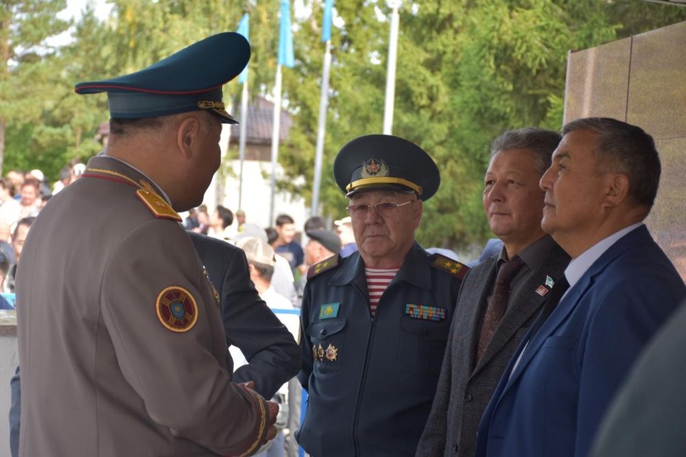 Адвокат. Юридические.   услуги.
