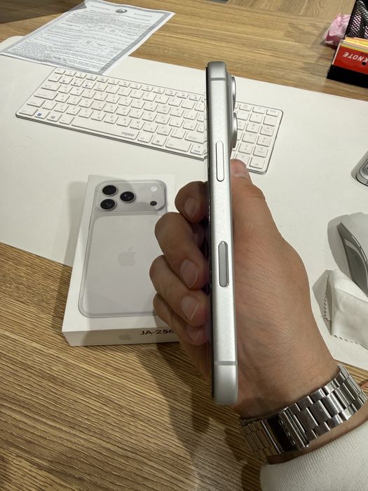 Iphone 17 pro max 256 silver sim+esim