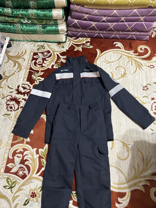 Спецовка новый.      44размер 3 рост.