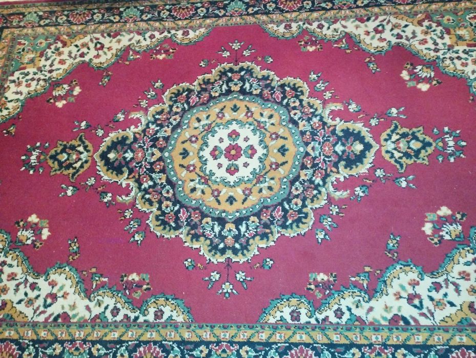 Продам ковры в хорошем состоянии