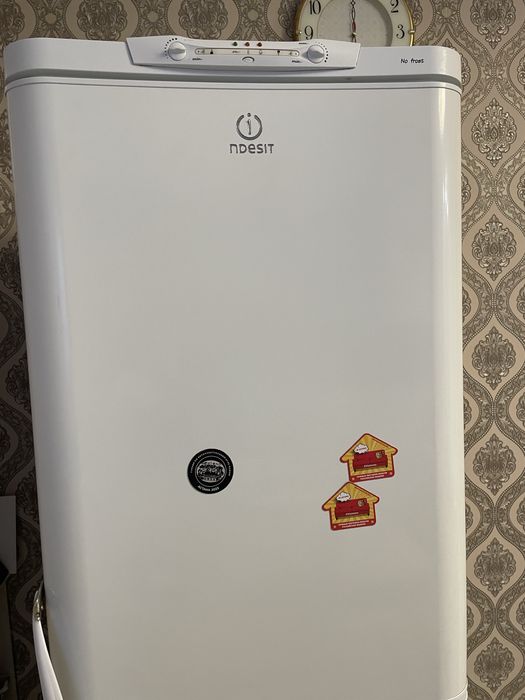 Холодильник индезит