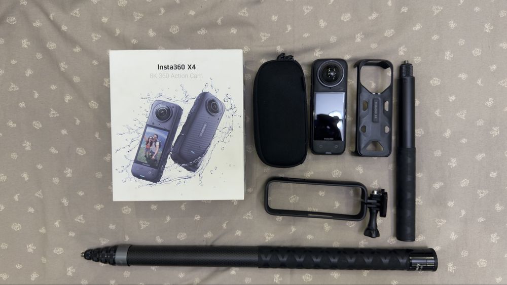 Экшн камера Insta 360 X4