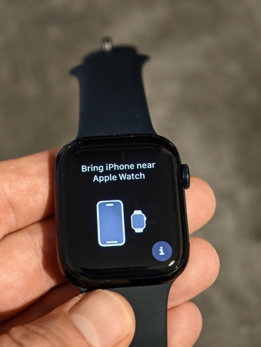 Продавам apple watch 9 45mm