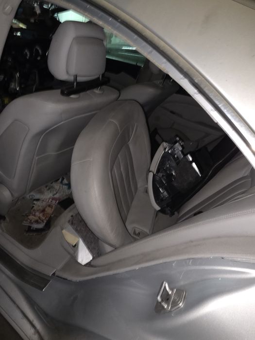 Салон за Mercedes w218