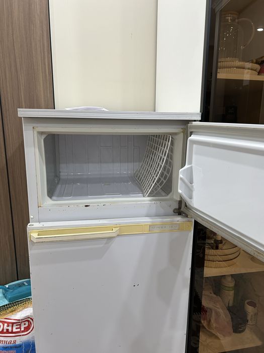 Холодильник б/у хорошем состояний