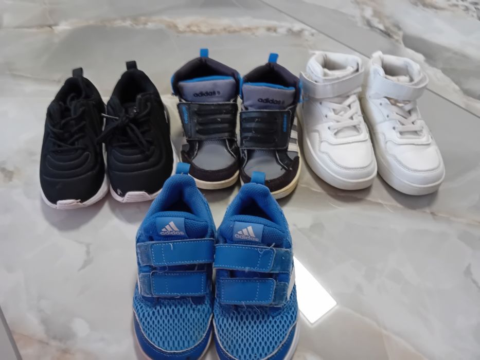 Vând încălțăminte copil nr 25