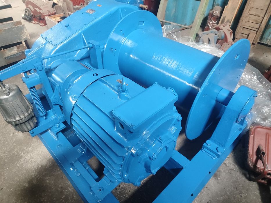 Продаётся лебёдка тяговая ЛМ 10.