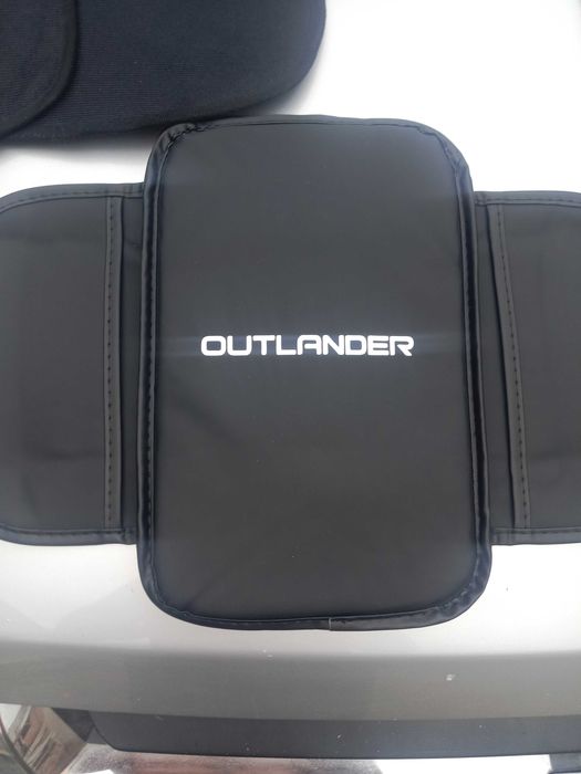 продам полики на  Mitsubishi Outlander