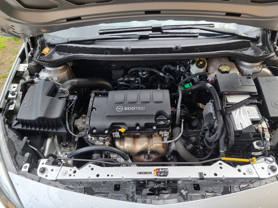 Opel Astra J 1.4 benzina
